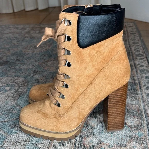 Steve Madden Breccan Tan and Black Lace-Up Block Heel Boots -‎ 10 - Picture 3 of 15